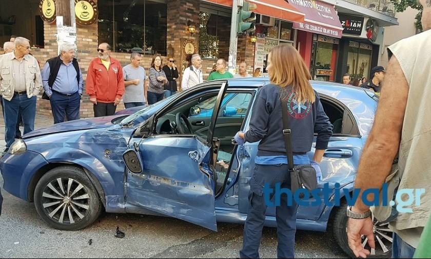 Θεσσαλονίκη: Τροχαίο ατύχημα με λεωφορείο - Τρεις τραυματίες