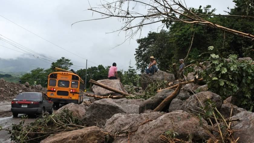 ΗΠΑ: «Συναγερμός» στη Λουιζιάνα  - Έφθασε στις αμερικανικές ακτές ο τυφώνας Νέιτ