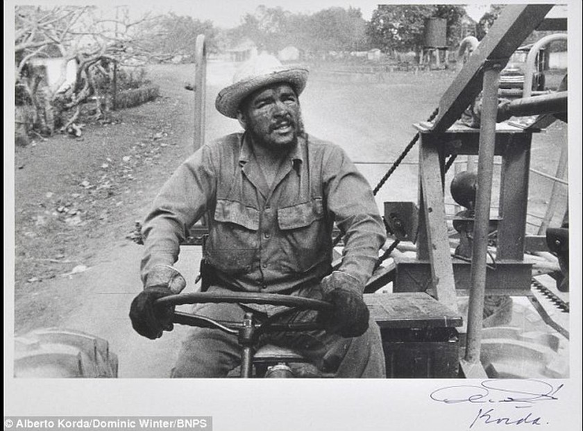 Κούβα: Φόρος τιμής στον Ερνέστο Τσε Γκεβάρα μισό αιώνα μετά τον θάνατό του (Pics)
