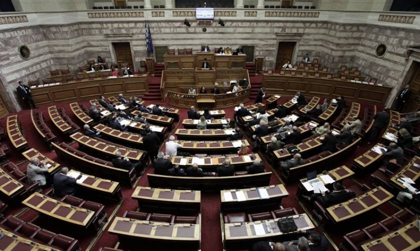 Αντιπαράθεση στη Βουλή για το νομοσχέδιο για την αλλαγή φύλου – Κατέθεσε την πρότασή της η ΝΔ