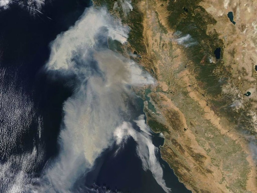 ΗΠΑ: Ασύλληπτη καταστροφή από τις πυρκαγιές στην Καλιφόρνια - Στους 21 οι νεκροί (pics+vids)