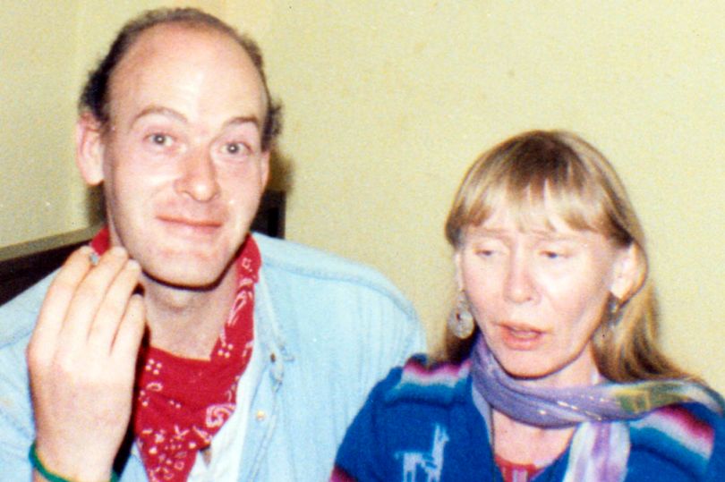 PROD Delia Balmer and John Sweeney in Mexico