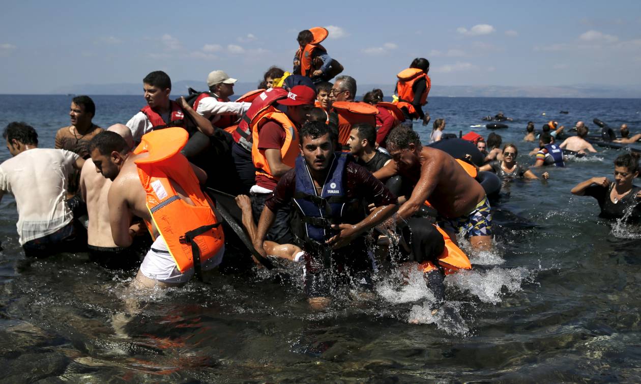 Προκλητικό δημοσίευμα της Die Welt: «Εξαιτίας της Ελλάδας γεμίζει η Γερμανία με μετανάστες»
