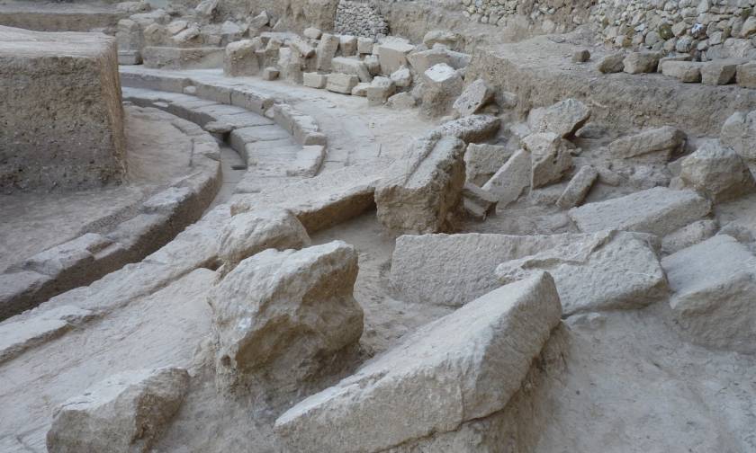 Συγκλονιστικές εικόνες από το αρχαίο θέατρο της Μεσσηνίας: Κερκίδες, εδώλια και θέση για ορχήστρα