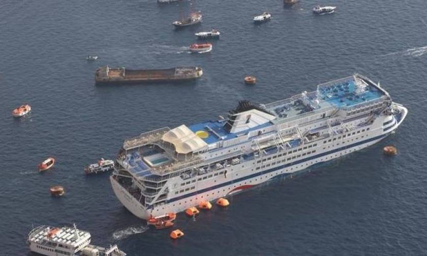Shipping minister orders the recovery of sunken cruise ship 'Sea Diamond' in Santorini