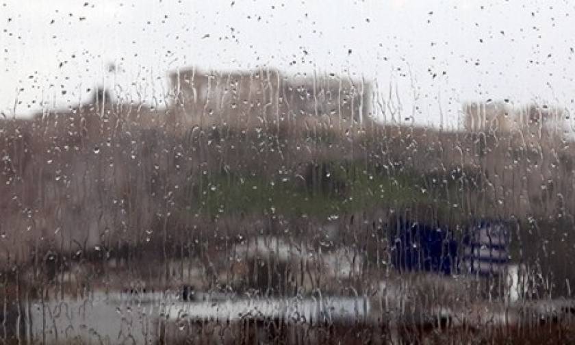 Καιρός ΤΩΡΑ: Βρέχει στην Αττική - Ο «Δαίδαλος» πάνω από την Ελλάδα