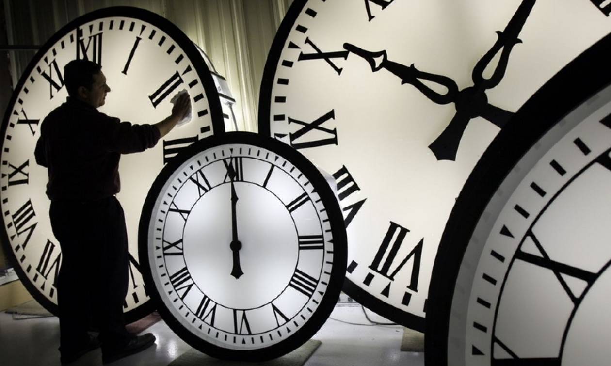 Αλλαγή ώρας 2017: Σε λίγες ημέρες αλλάζει η ώρα! Δείτε πότε θα πάνε τα ρολόγια πίσω!