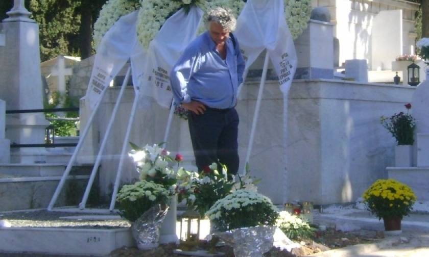 Δολοφονια Δώρας Ζέμπερη: Ποιος πηγαίνει κάθε μέρα στον τάφο της και γιατί;