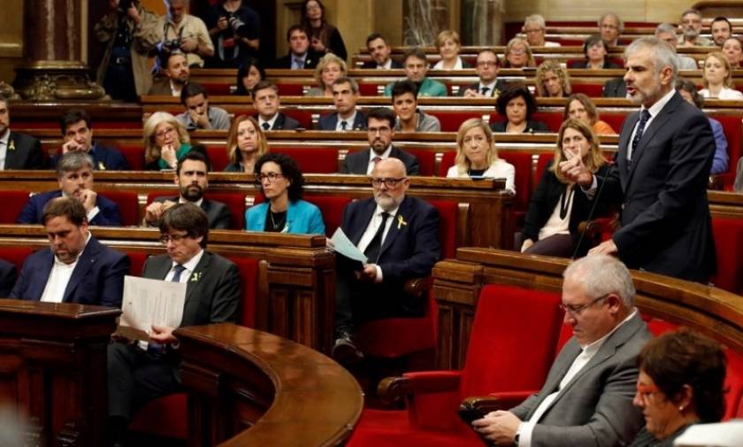 Απόσχιση Καταλονίας: Κάλεσμα στους Καταλανούς δημόσιους υπαλλήλους να «αντισταθούν» στη Μαδρίτη