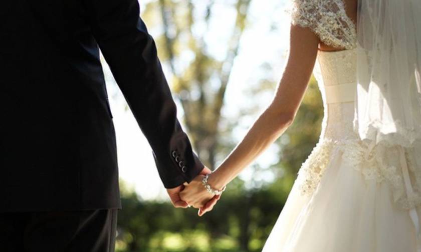 Xαμός σε γάμο στα Τρίκαλα! Οι αποκαλύψεις της πεθεράς «έκαψαν» τη νύφη – Έπαθε σοκ ο γαμπρός