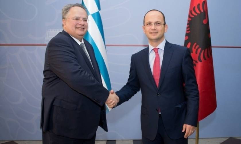 Kotzias in talks with Bushati over open issues between Greece - Albania