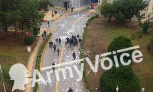 Εισβολή του «Ρουβίκωνα» στο υπουργείο Εθνικής Άμυνας (vid)