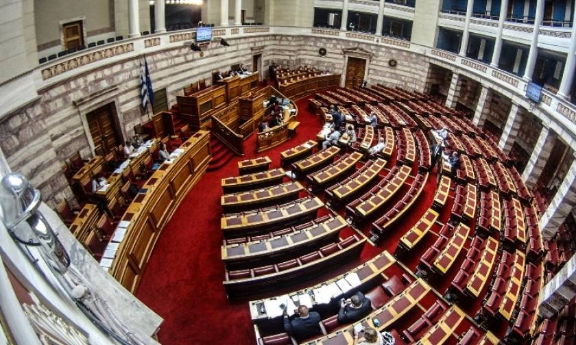 Κοινωνικό μέρισμα 2017: Ψηφίζεται την Δευτέρα (20/11) στη Βουλή