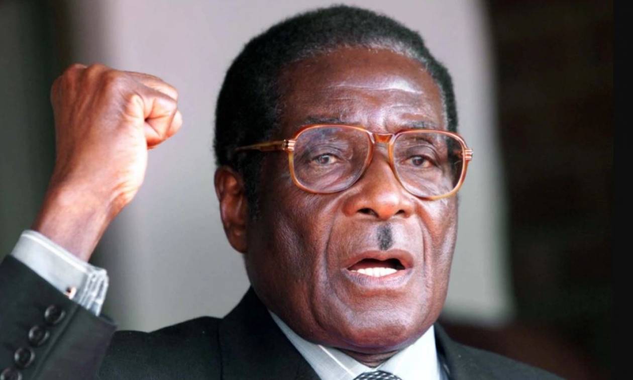 Στο «χάος» βυθίζεται η Ζιμπάμπουε: Ο Μουγκάμπε αρνείται να παραιτηθεί