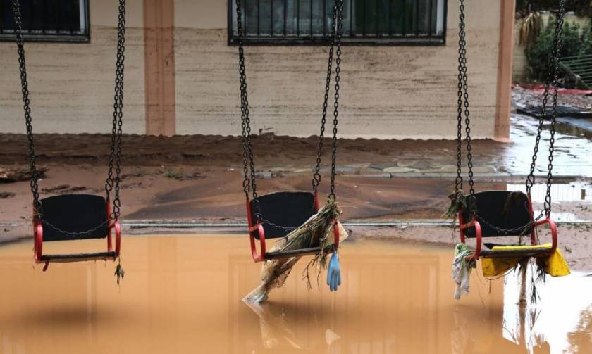 Πλημμύρες: 200.000 ευρώ στα σχολεία της Μάνδρας και της Νέας Περάμου για αποκατάσταση των ζημιών