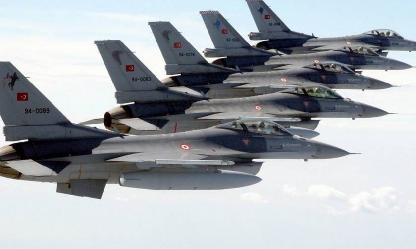 Μπαράζ παραβιάσεων από οπλισμένα τουρκικά μαχητικά και εικονική αερομαχία