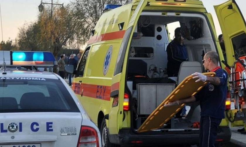Ηλεία: Τροχαίο με δύο τραυματίες στα Κρέστενα