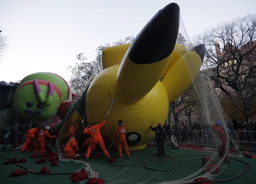 Νέα Υόρκη: Αυτές είναι οι πιο φαντασμαγορικές εικόνες από την παρέλαση της Ημέρας των Ευχαριστιών