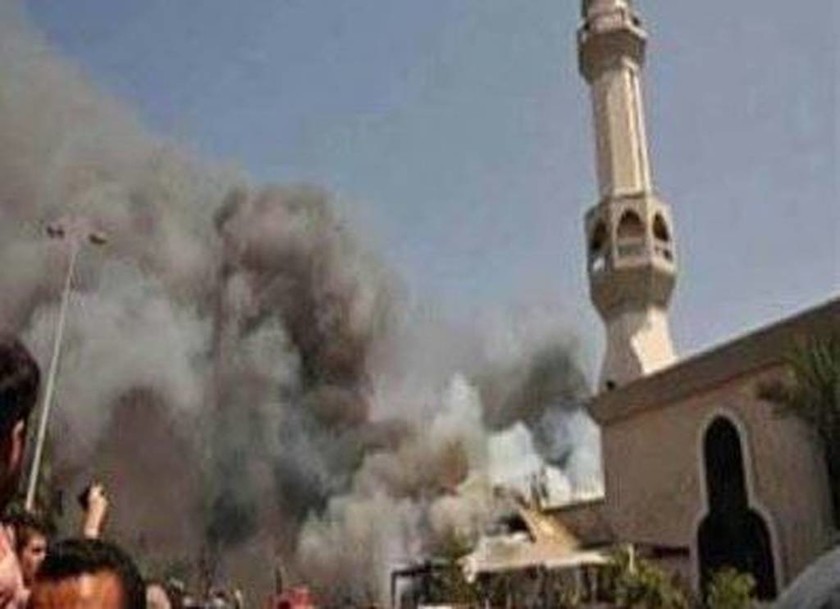 Αίγυπτος: «Λουτρό αίματος» από έκρηξη σε τέμενος – Φόβοι για πάνω από 54 νεκρούς