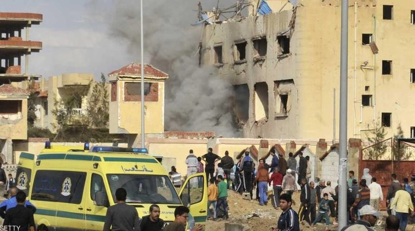 Θρήνος και οδυρμός στην Αίγυπτο από την πιο αιματηρή τρομοκρατική επίθεση στην ιστορία της χώρας
