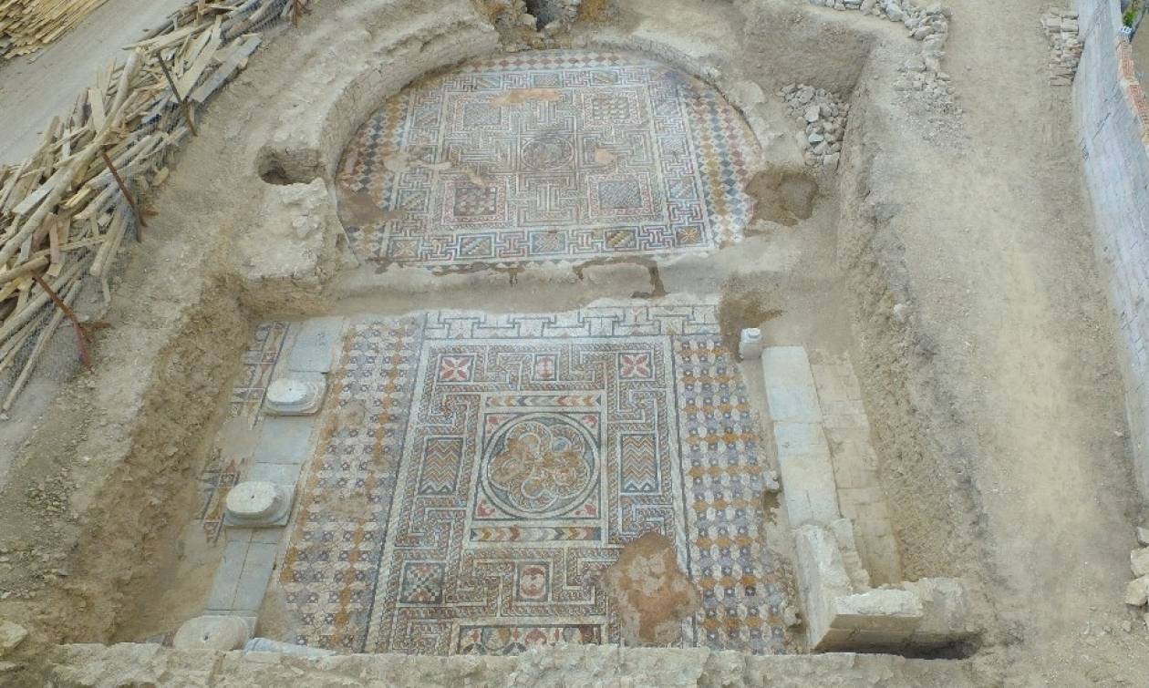 Τουρκία: Περίτεχνο αρχαίο μωσαϊκό ανακαλύφθηκε στη Λαοδίκεια – Δείτε φωτογραφίες και βίντεο