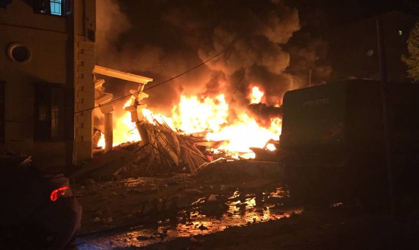 Ισραήλ: Ισχυρή έκρηξη με κατάρρευση κτιρίου κοντά στο Τελ Αβίβ (vids)