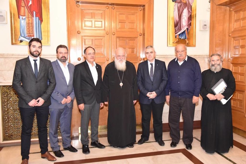 Συνάντηση του Αρχιεπισκόπου με τον βουλευτή Γιάννη Σαρακιώτη (pics)