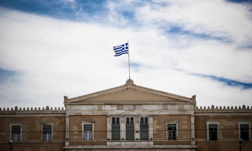 FT: Με έκδοση επταετούς ομολόγου θα επιστρέψει η Ελλάδα στις διεθνείς αγορές