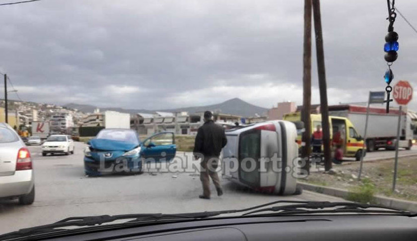 Εικόνες – σοκ από σοβαρό τροχαίο στη Λαμία – Τρεις τραυματίες