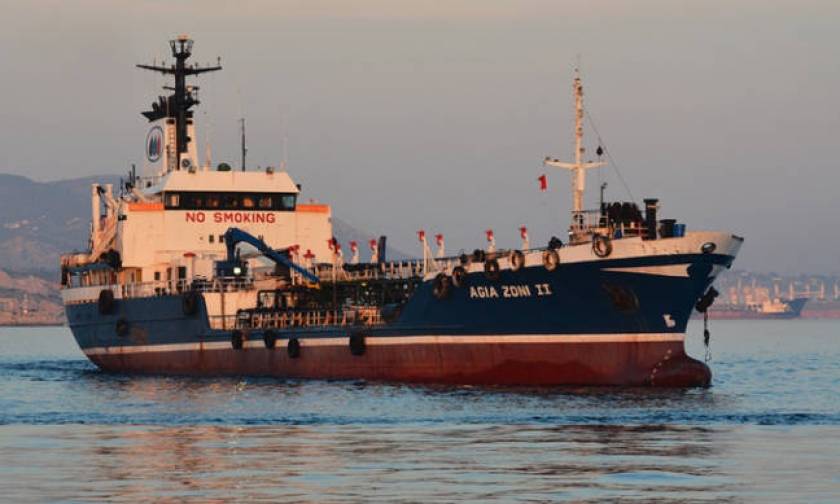 Experts conduct initial inspection on oil tanker 'Agia Zoni II'