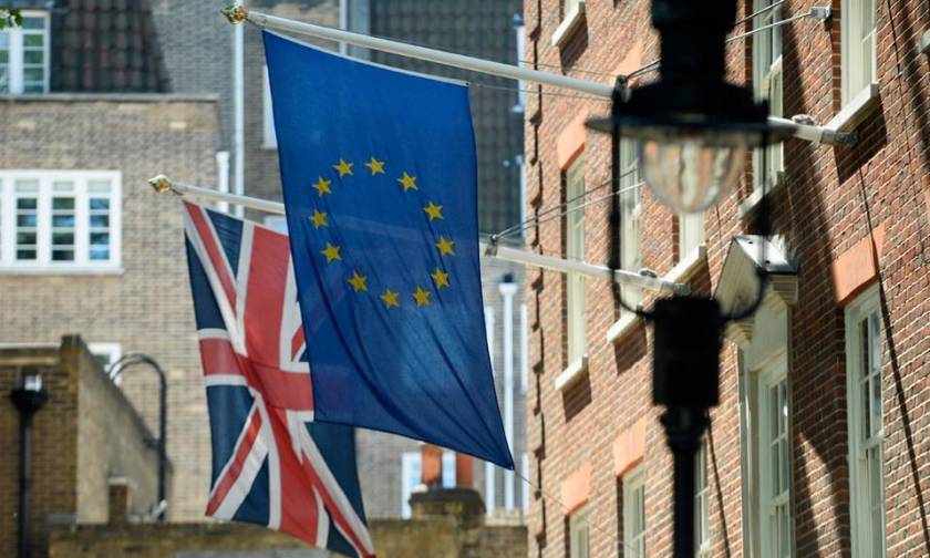 Βρετανία: Το 50% των Βρετανών υπέρ δεύτερης ψηφοφορίας για το Brexit