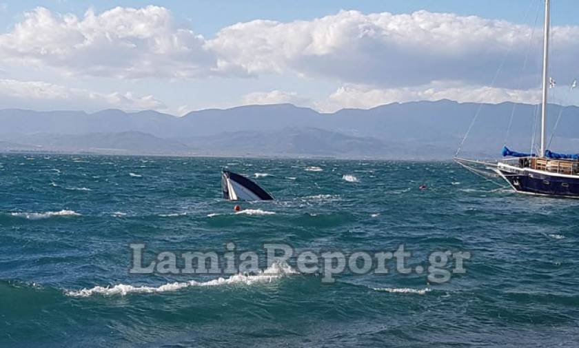 Σκάφος βούλιαξε από τους ισχυρούς ανέμους στη Φθιώτιδα (pics)