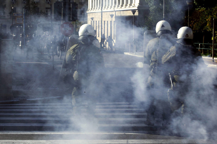 Επέτειος Γρηγορόπουλου: Καρέ- καρέ τα επεισόδια στο κέντρο της Αθήνας (pics)
