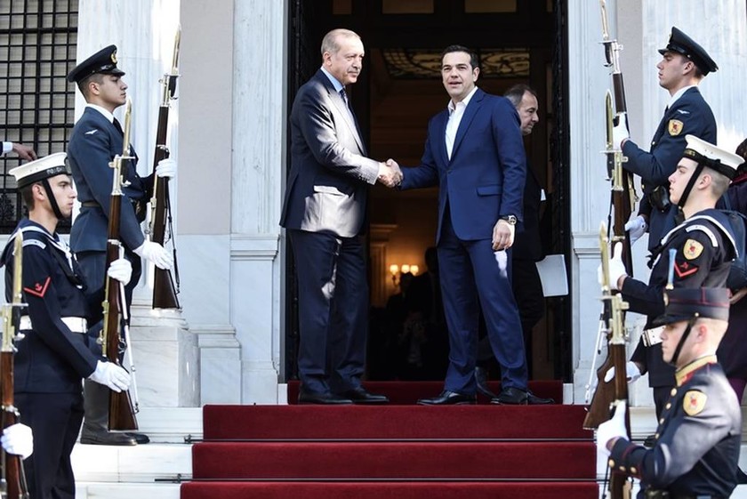 Καρέ-καρέ η επίσκεψη Ερντογάν στην Αθήνα (photos)