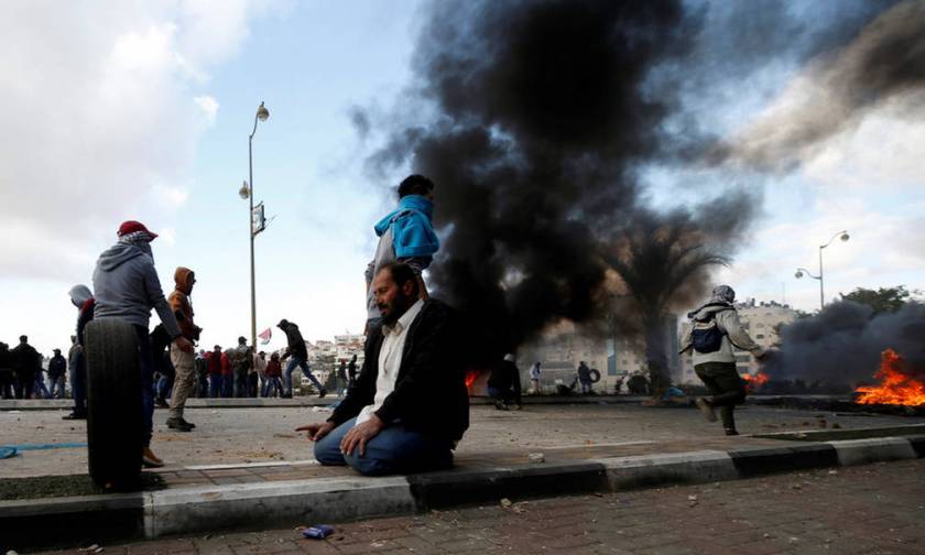 Πεδίο μάχης για δεύτερη ημέρα η Παλαιστίνη - Συγκρούσεις και τραυματίες