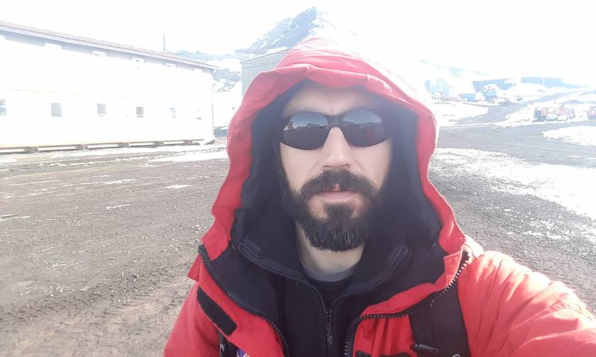 O Έλληνας γεωλόγος που ψάχνει για μετεωρίτες στην Ανταρκτική