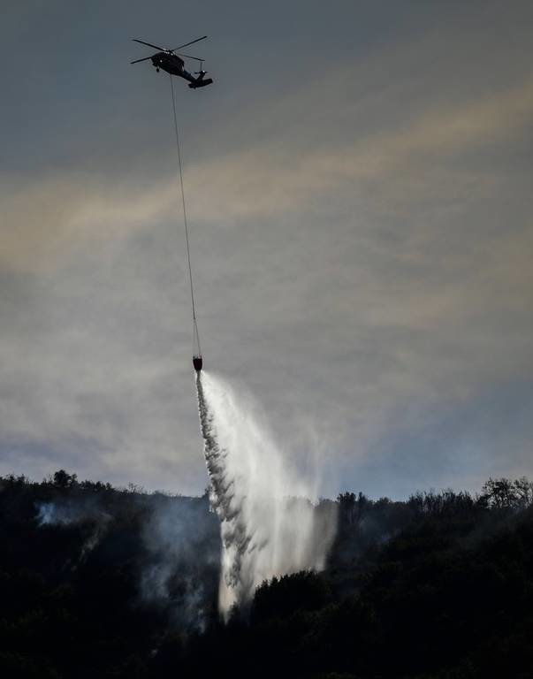 «Σοκ και δέος» στην Καλιφόρνια: Η πύρινη λαίλαπα συνεχίζει να κατακαίει δάση και σπίτια (Pics+Vids)
