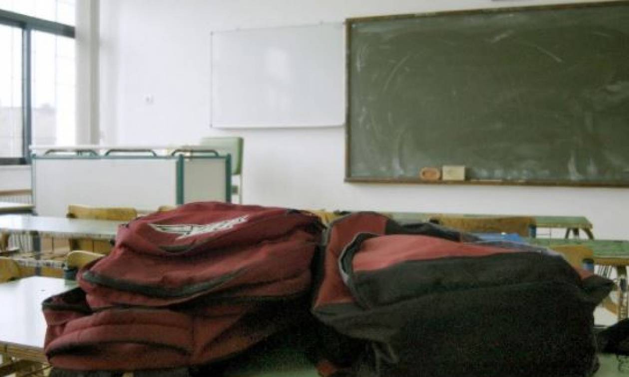 Σάλος με καθηγήτρια που έκανε σεξ με 14χρονο μαθητή της μέσα στην τάξη