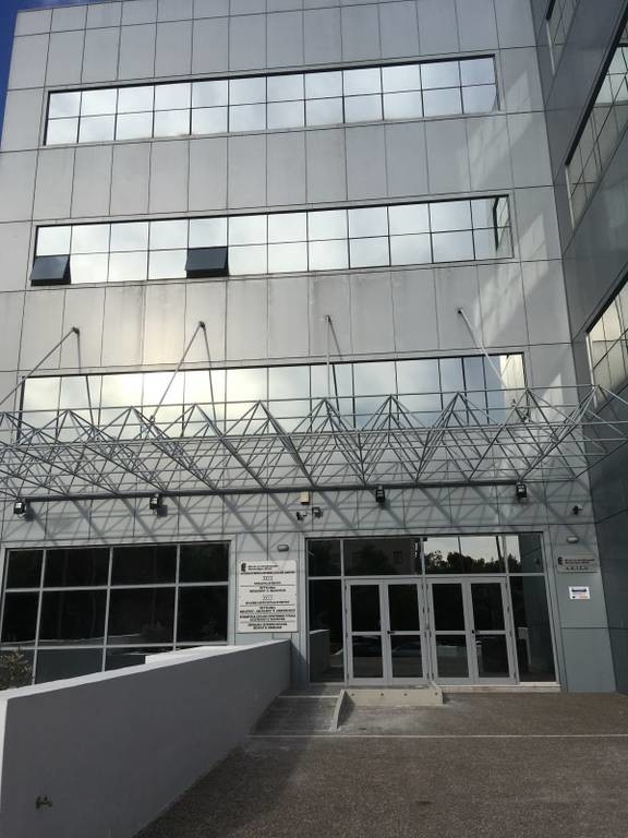 Αυτό είναι το νέο κτήριο της Ιατρικής Σχολής του ΕΚΠΑ στο νοσοκομείο «Αττικόν» (pics)