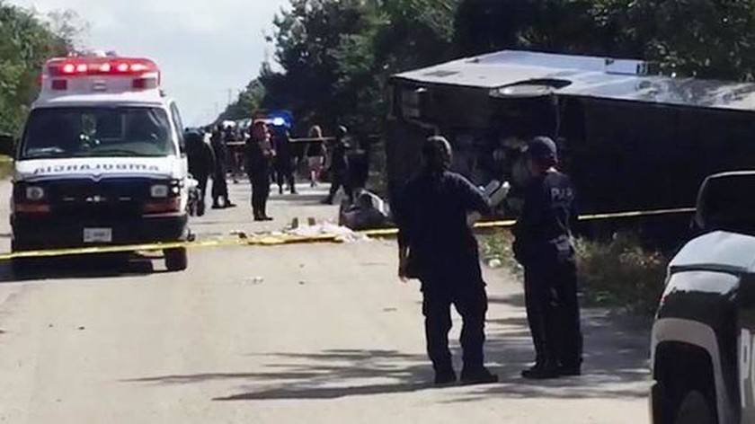 Τραγωδία στο Μεξικό: Έντεκα νεκροί σε τροχαίο δυστύχημα με τουριστικό λεωφορείο (Vid)