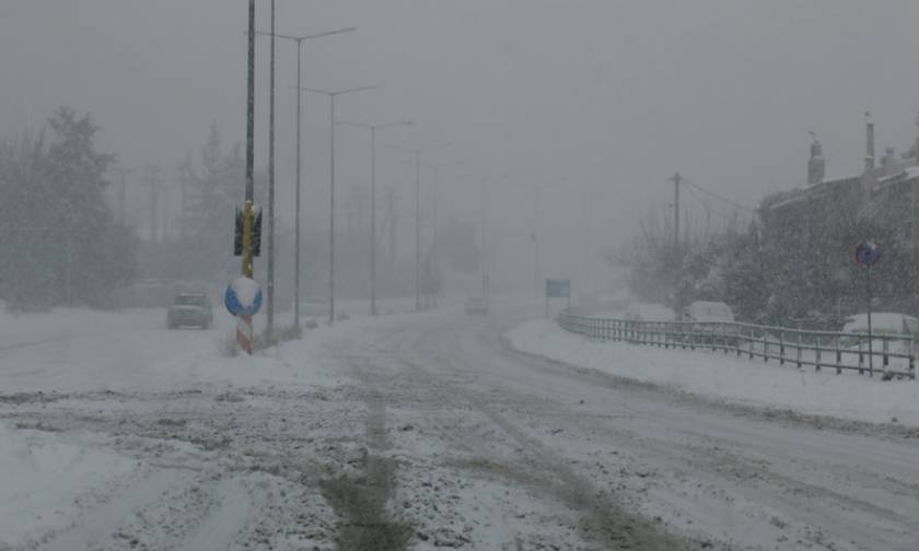 Κακοκαιρία: Συστάσεις προς τους οδηγούς ενόψει του χιονιά
