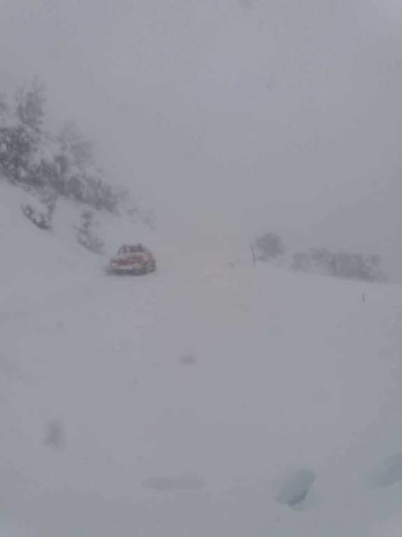 Κλειστός ο δρόμος Καλαβρύτων - Κλειτορίας - Σφοδρή χιονόπτωση στην περιοχή