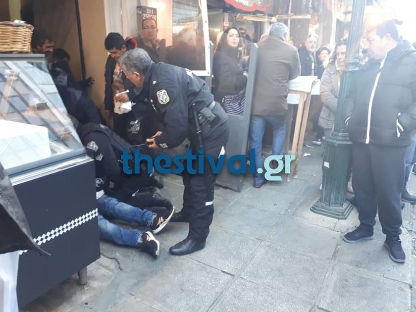 Θεσσαλονίκη: Αιματηρή συμπλοκή στο κέντρο της πόλης - Ένας τραυματίας (pics)