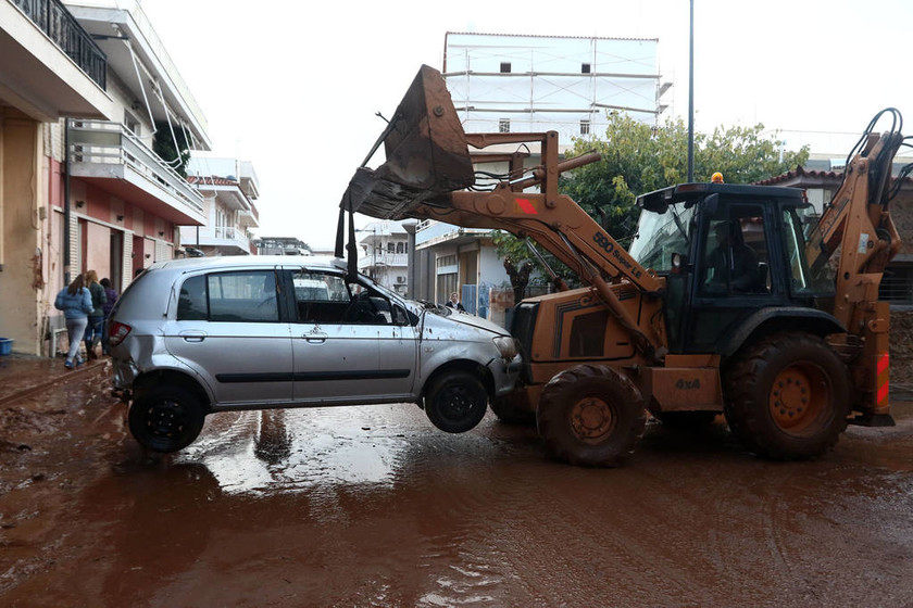 Πόρισμα - «καταπέλτης» για τις φονικές πλημμύρες στη Μάνδρα (pics)