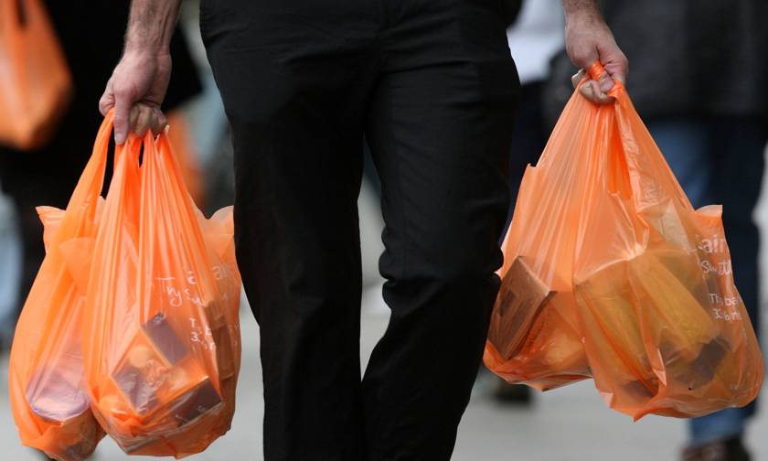 Τέλος οι δωρεάν πλαστικές σακούλες - Μάθετε πόσο θα μάς κοστίζουν από 1 Ιανουαρίου