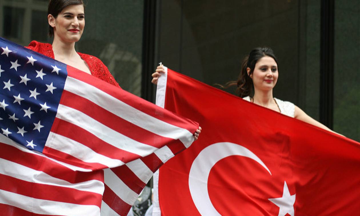 «Τα βρήκαν» Τουρκία και ΗΠΑ: Ξαναρχίζει η έκδοση βίζας σε Τούρκους υπηκόους