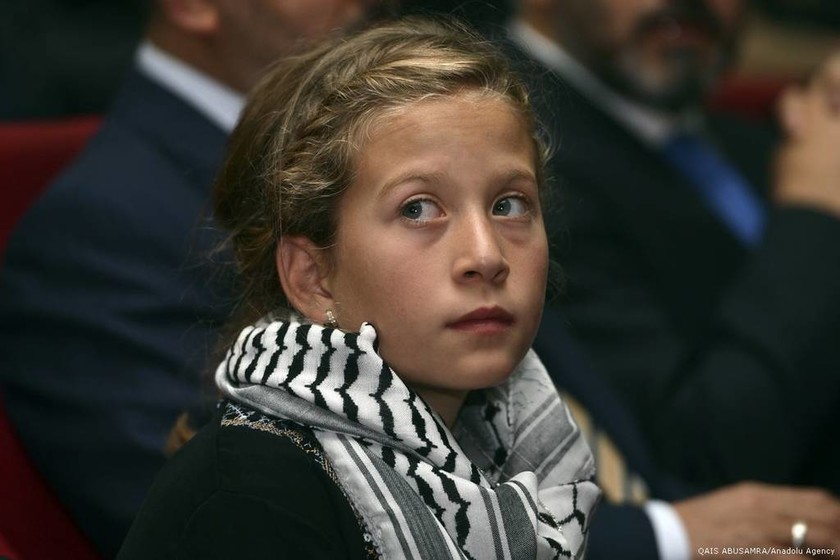 Ahed Tamimi: Το κορίτσι-σύμβολο του παλαιστινιακού αγώνα δικάζεται ενώπιον ισραηλινού στρατοδικείου