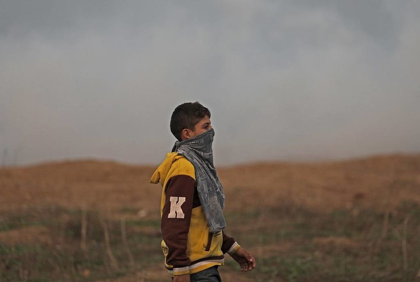 Βίαιες συγκρούσεις στη Λωρίδα της Γάζας – Νεκρός ένας 20χρονος Παλαιστίνιος (pics)