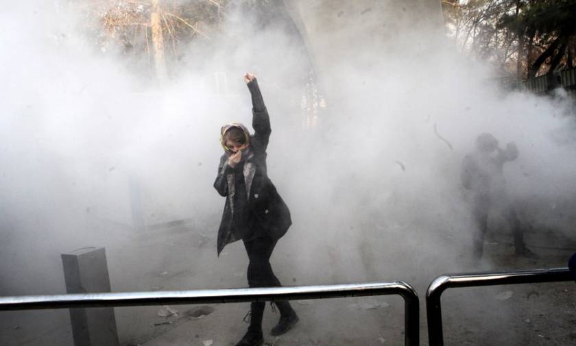 «Μετωπική» σύγκρουση ΗΠΑ – Ιράν για τις αντικυβερνητικές διαδηλώσεις στην Τεχεράνη