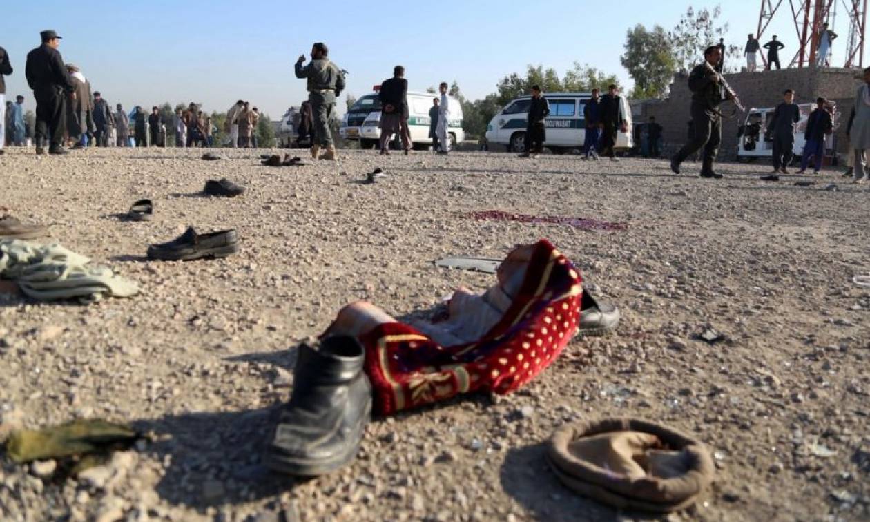 Βία χωρίς τέλος στο Αφγανιστάν: Επίθεση καμικάζι σε κηδεία - 15 νεκροί